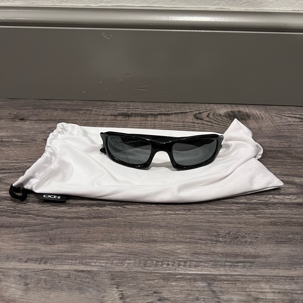Black Oakley Sunglasses
